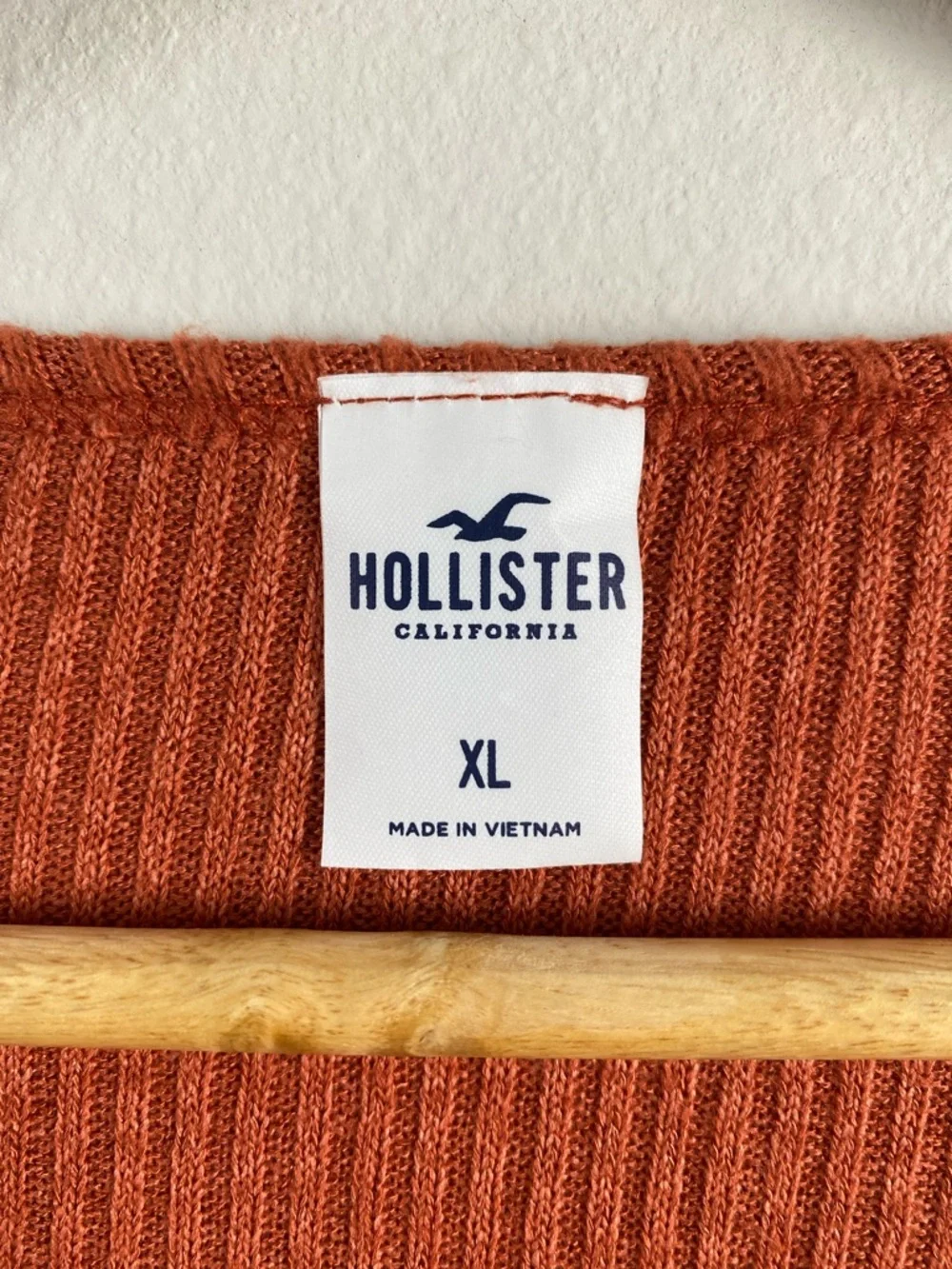 Hollister Ribbed Knit Long Sleeve Top/Tee | V Neck | Rust - Picture 13 of 14